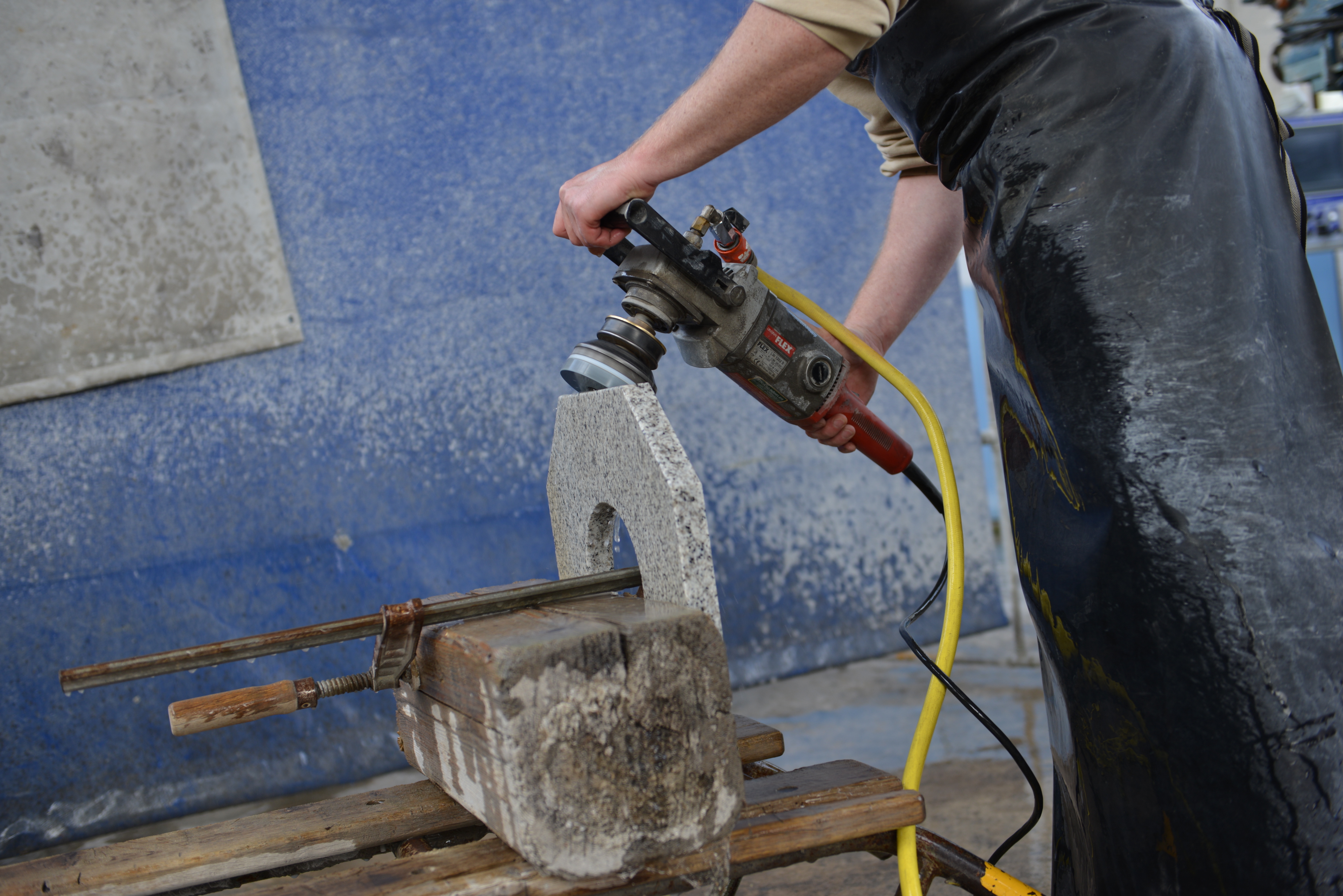 Handarbeit in Präzision